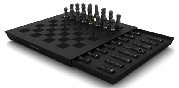 KIKI_chess_set_2.jpg